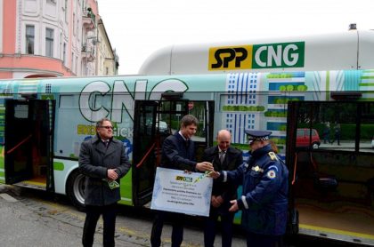 ACEA: Autobusy v&nbsp;EÚ jazdili v&nbsp;roku 2019 najmä na diesel, zemný plyn je druhým najčastejšie využívaným palivom